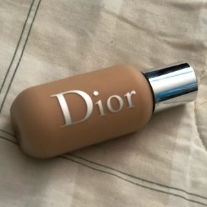 Dior Backstage foundation in 2w0